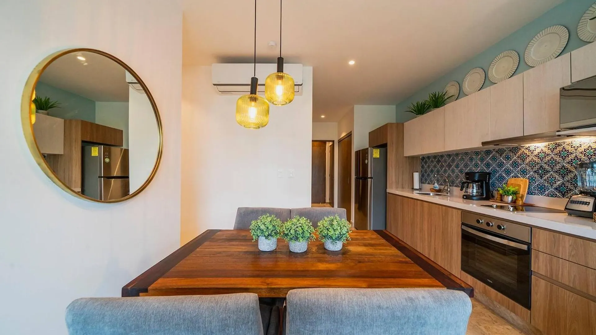 2 Bedroom Condo At Ipana Condos - Pool - Gym - Business Center - Indigo Playa del Carmen