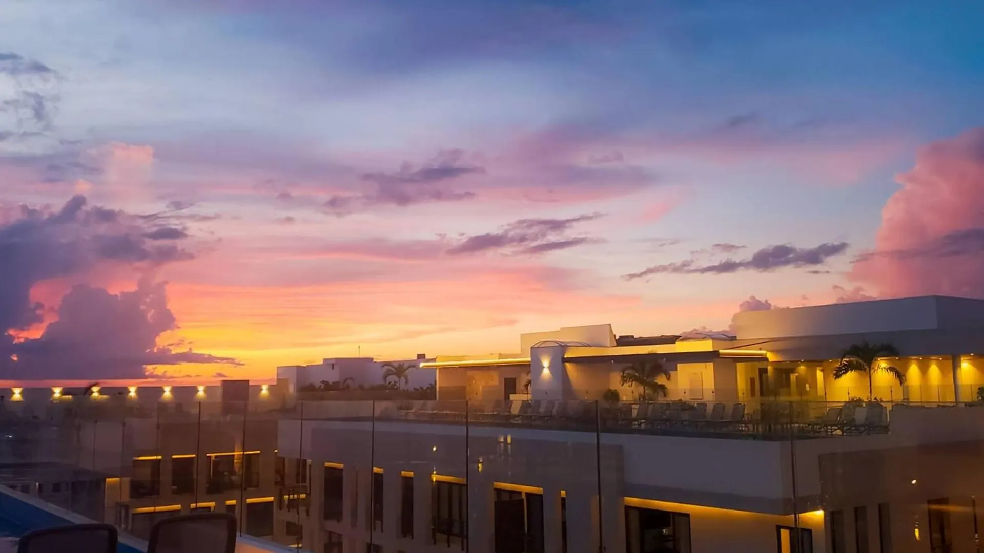 2 Bedroom Condo At Ipana Condos - Pool - Gym - Business Center - Indigo Playa del Carmen México