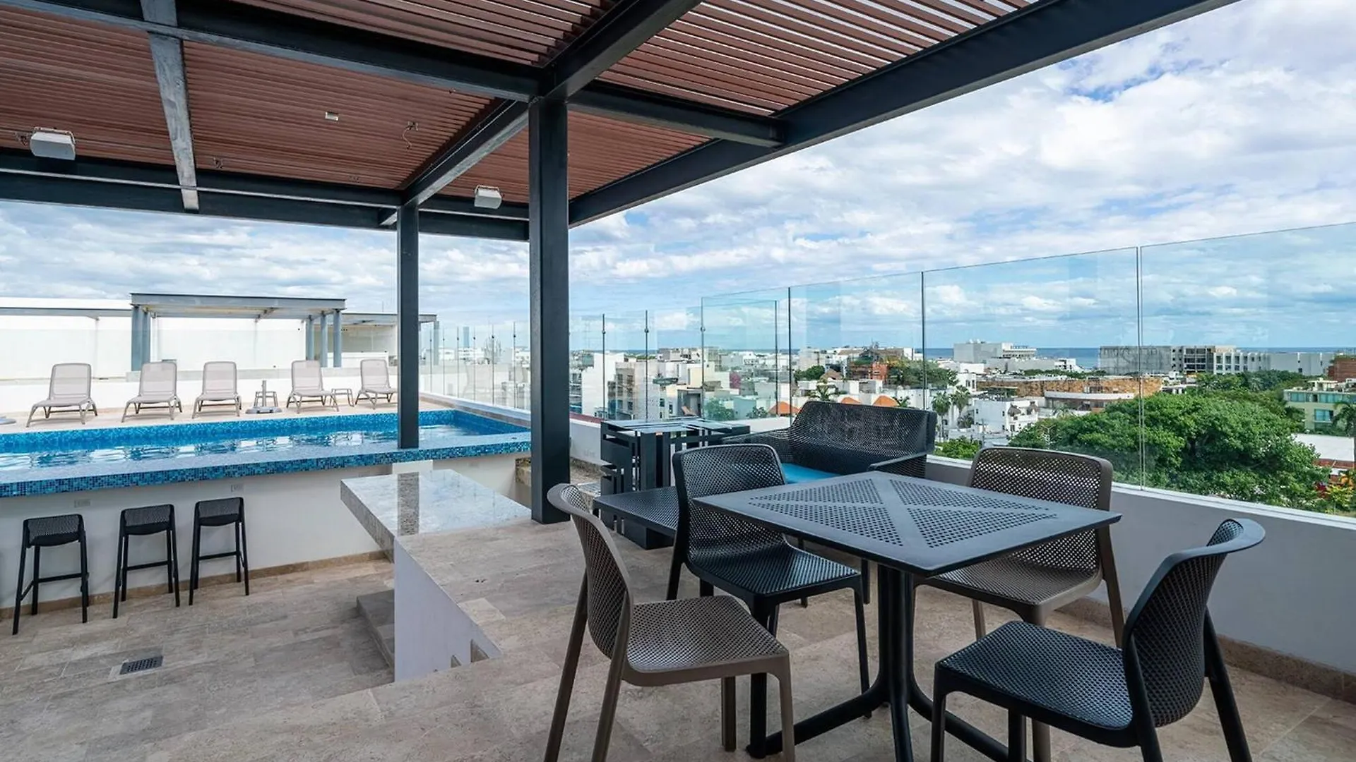 2 Bedroom Condo At Ipana Condos - Pool - Gym - Business Center - Indigo Playa del Carmen México