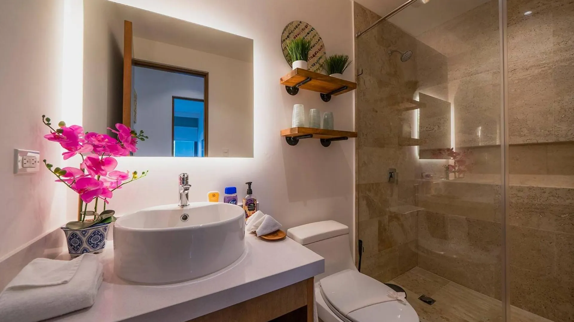 2 Bedroom Condo At Ipana Condos - Pool - Gym - Business Center - Indigo Playa del Carmen México